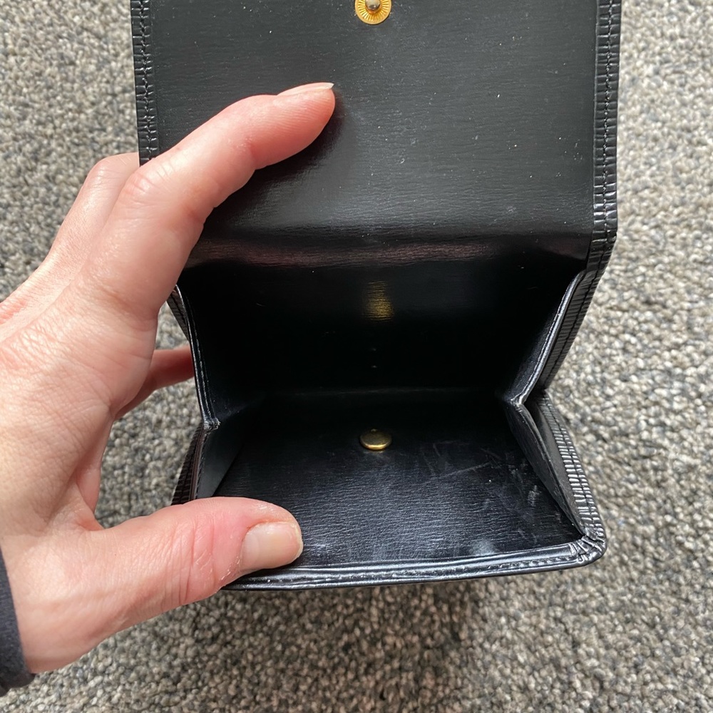 Black Epi Leather compact wallet - Picture 3 of 7